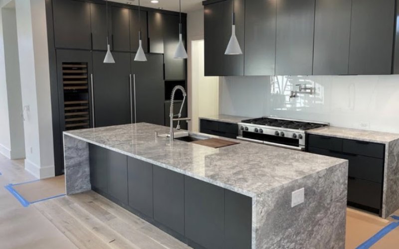 Icon Construction & Remodeling Inc — General contractor in Chicago