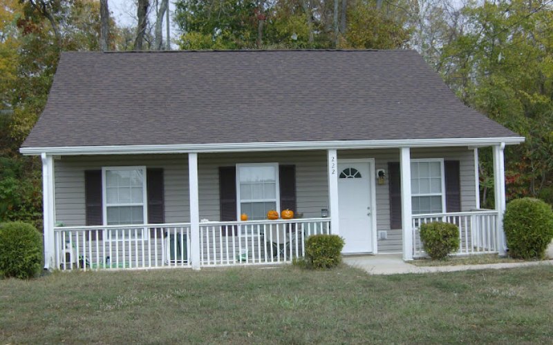 CREATIVE REMODELING & Home Improvement Contractors — Contractor in Clarksville