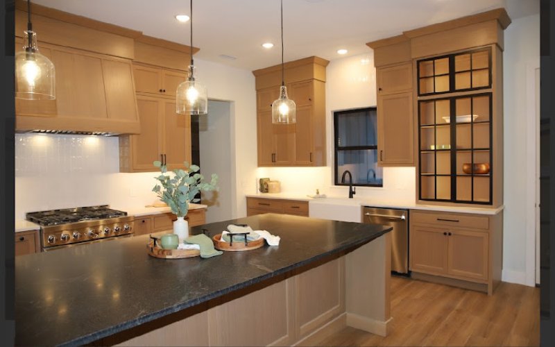 Heartland Homes Remodeling & Roofing — General contractor in Columbia