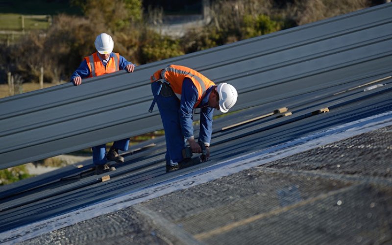 911 Exteriors Roofing and Construction