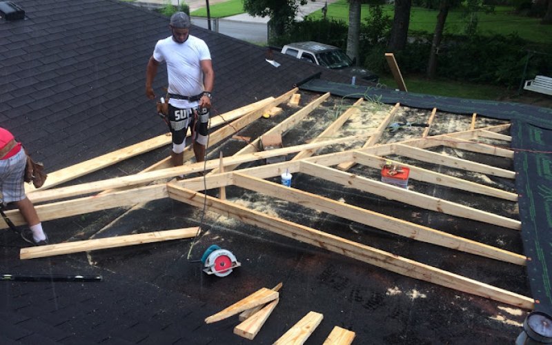 Eagle Roofing & Construction — Roofing contractor in Lafayette