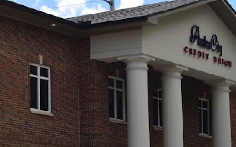 Roy Lewis Construction Corporation — Construction company in Mobile