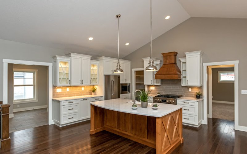 Elias Construction, LLC